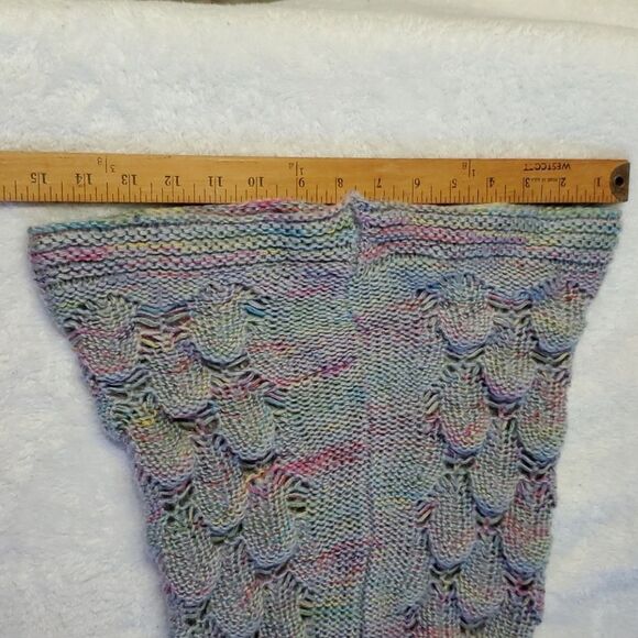 Mermaid Tail Blanket Handmade Crochet - Picture 10 of 12